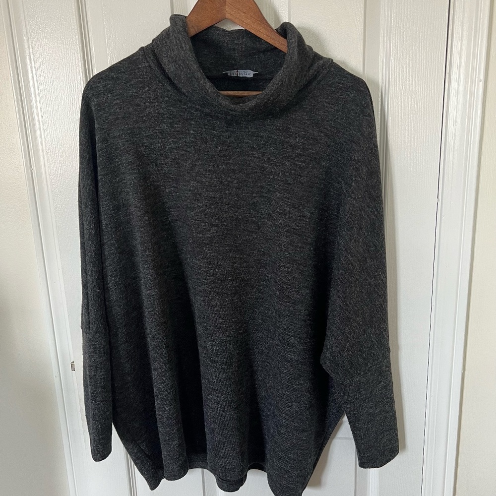 Wide tunic for winter time